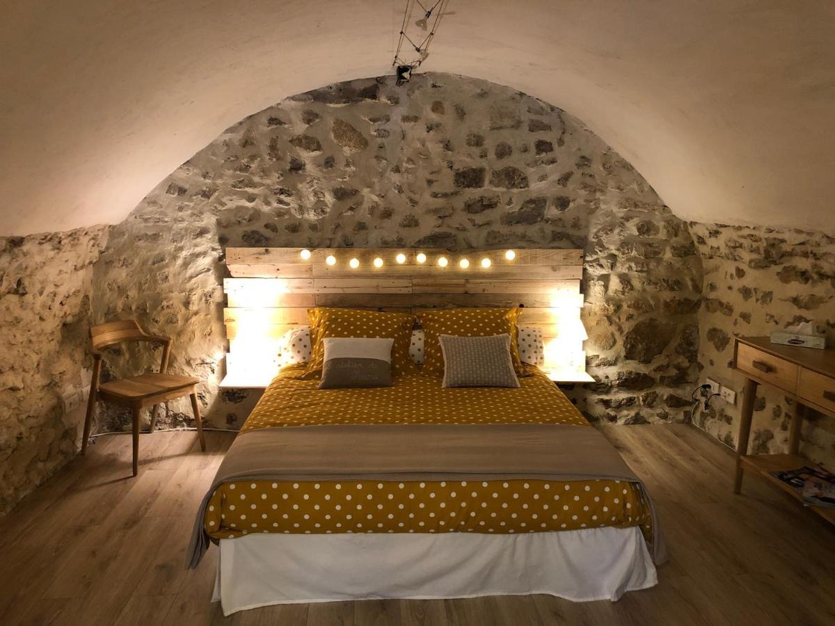 L'Atelier De Marie Bed and Breakfast Eyguières Εξωτερικό φωτογραφία